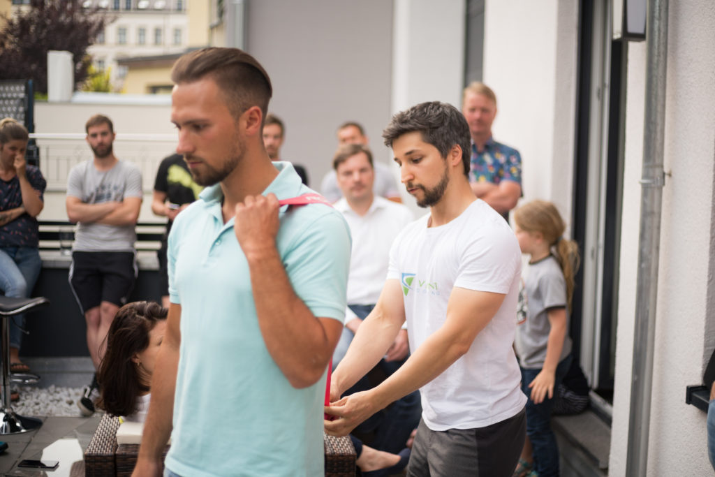 Tom Franke von Vibrant Coaching erklärt die integrierte Funktion von Faszien für die Bewegung