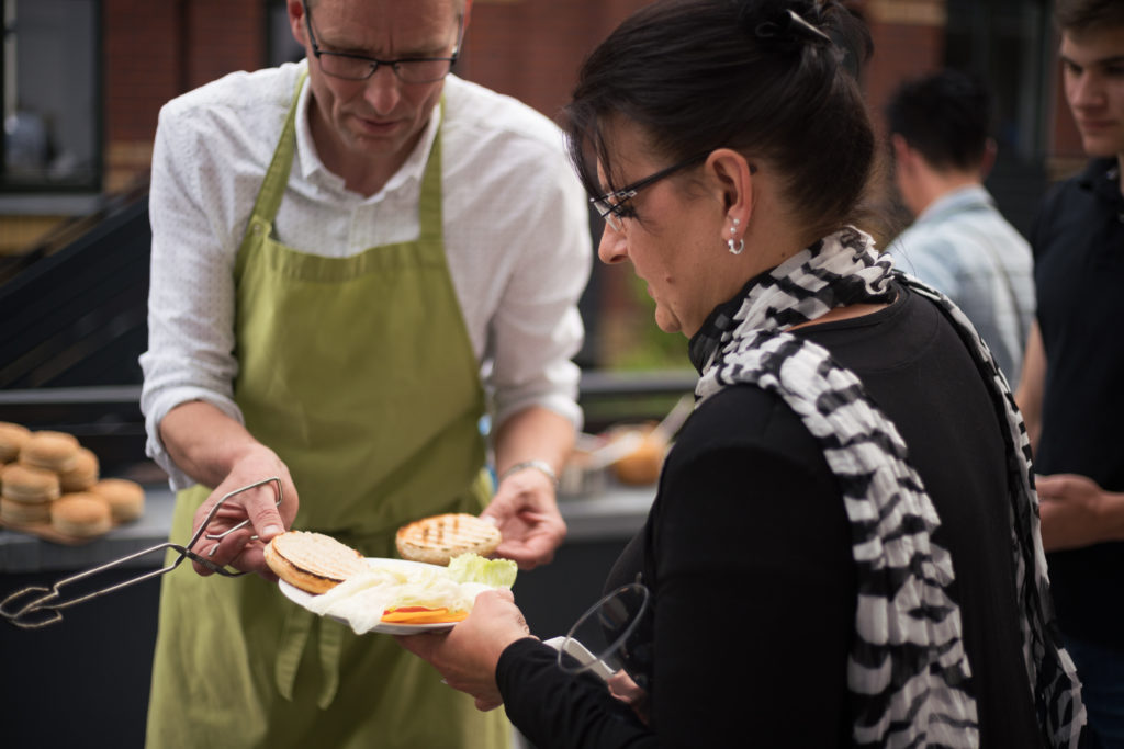 Burger vom Elbweiderind zum Tag der Faszie bei Vibrant Coaching