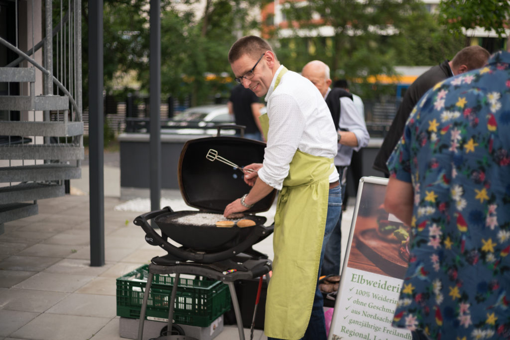 Burger vom Elbweiderind - zum Tag der Faszie im Personal Training Studio von Vibrant Coaching