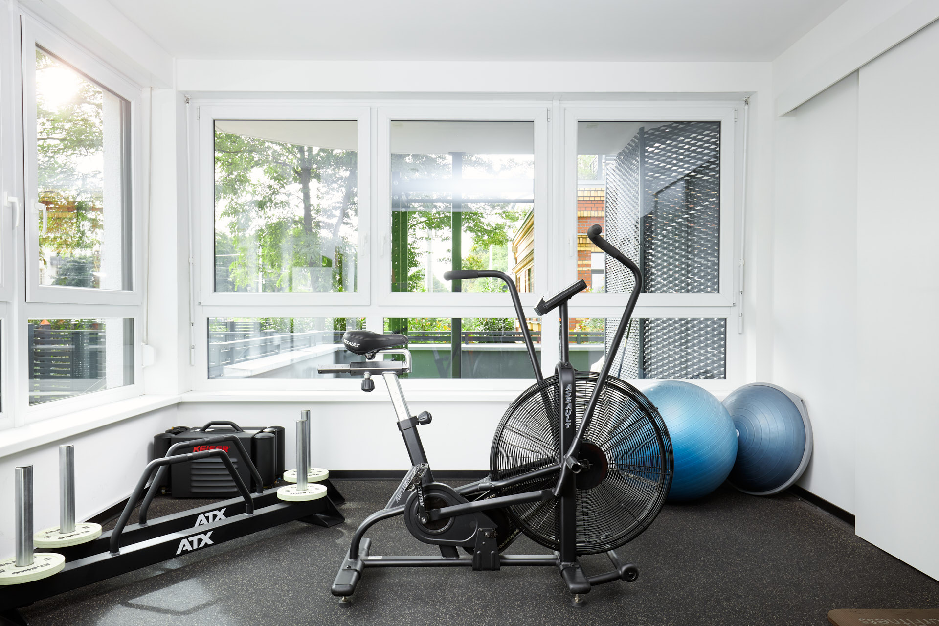 Air Assault Bike für Intervalltraining zum Körperfettverlust